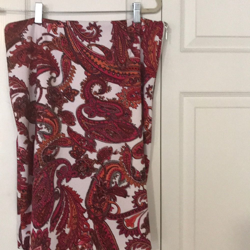 Beautiful lined paisley skirt